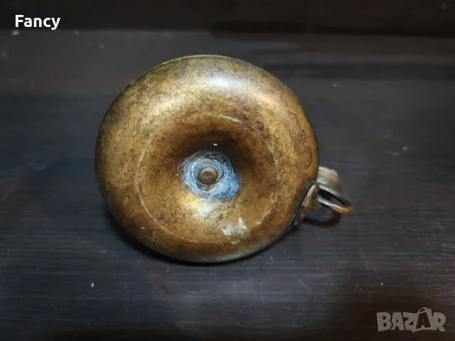 Стар бронзов свещник, снимка 7 - Антикварни и старинни предмети - 47342742