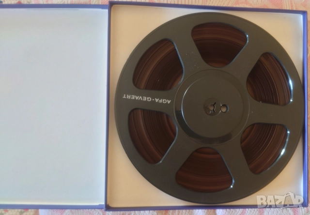 Магнетофонна ролка с лента и кутия /лента за магнетофон/ 26 см, снимка 3 - Аудиосистеми - 52894209