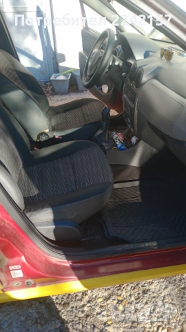 Дачия Логан 1,5 dci, снимка 9 - Автомобили и джипове - 52662323