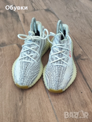 Маратонки Adidas YeeZy, снимка 2 - Маратонки - 51720472