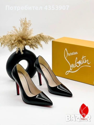 Дамски обувки Christian Louboutin, снимка 12 - Дамски обувки на ток - 53702537