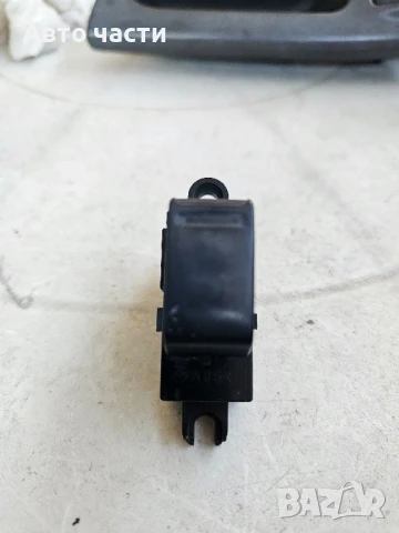 25411-AV600 бутон ел.стъкло предна дясна врата NISSAN PRIMERA P12