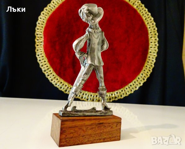 Статуетка от калай,фигура на Атос,мускетар. , снимка 4 - Статуетки - 41899771