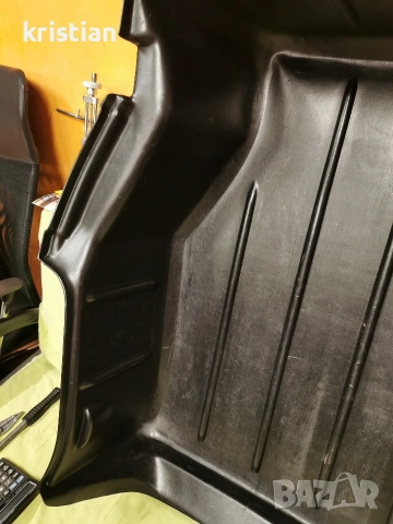 bmw e46 бмв стелка лиген багажник , снимка 4 - Части - 53613472