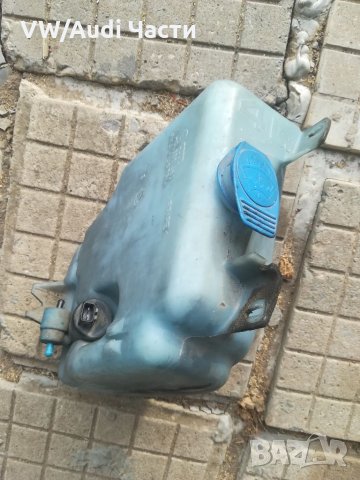 Казанче чистачки с помпа за Golf 3 Passat Vento 4L