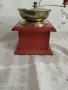 Винтидж дървена мелничка за кафе - подходяща за декорация, снимка 6