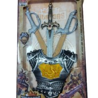 Играчка Рицарски комплект с ризница и 3 меча, снимка 1 - Други - 41371818