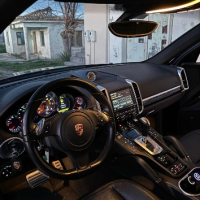 Porsche Cayenne, снимка 1 - Автомобили и джипове - 44792059