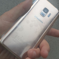 Samsung S9 Gold - отличен, снимка 4 - Samsung - 36231183