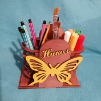 Дървен моливник с персонализирано име, снимка 2 - Рисуване и оцветяване - 40160462