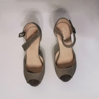 Дамски обувки с платформа Flavia, снимка 3 - Дамски обувки на ток - 41957585