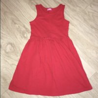 Червена рокля р.134, снимка 1 - Детски рокли и поли - 39607869