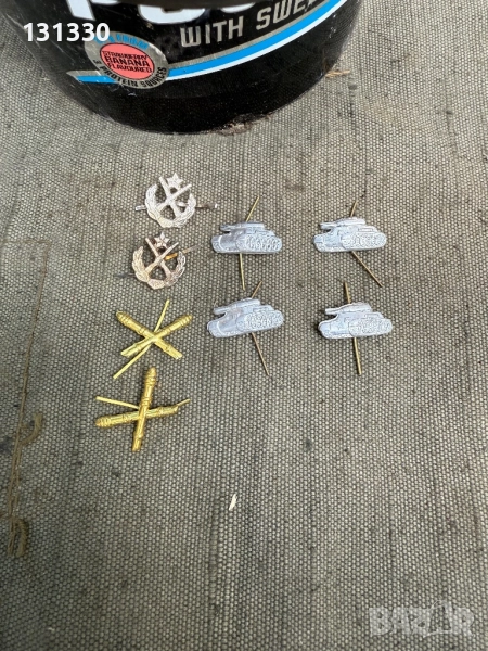 Продавам  войнишки вензели , снимка 1