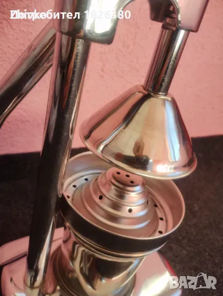 [БЕЗПЛАТНА Доставка] Цитрусова магия у дома – преса за свеж сок!, снимка 1