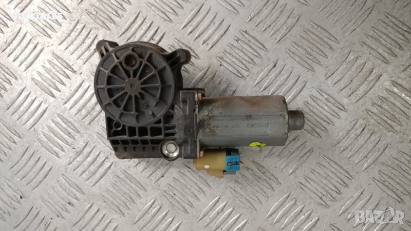 Моторче стъклоповдигач врата Mercedes ML W163 2001г.(предна дясна)	, снимка 1