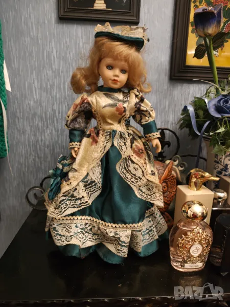 Стара порцеланова кукла ръчна изработка от 70 те год, снимка 1
