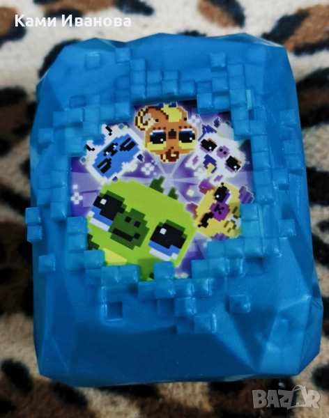 Интерактивна играчка Bitzee, снимка 1