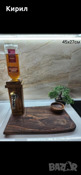 Диспенсъри за алкохол от Орех, снимка 1