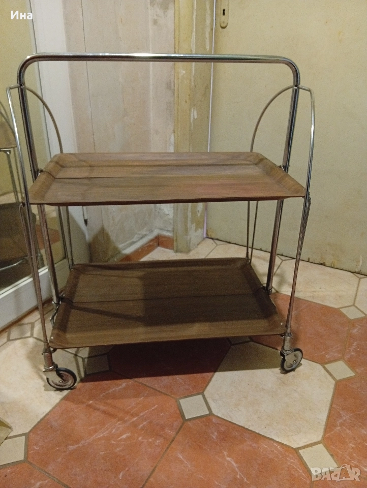 Сгъваема руска масичка на колела., снимка 1