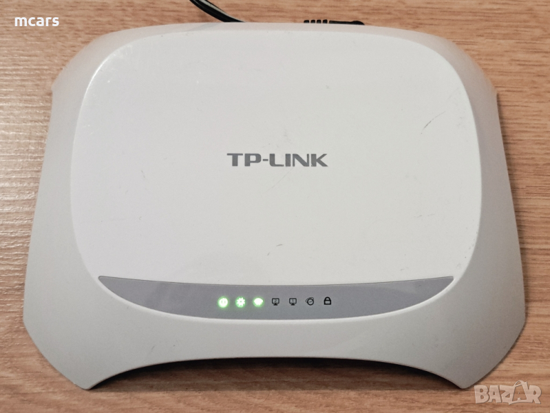 Рутер TP-Link 150 Mbps, модела е без антена, ползнан малко време, работещ отлично, снимка 1