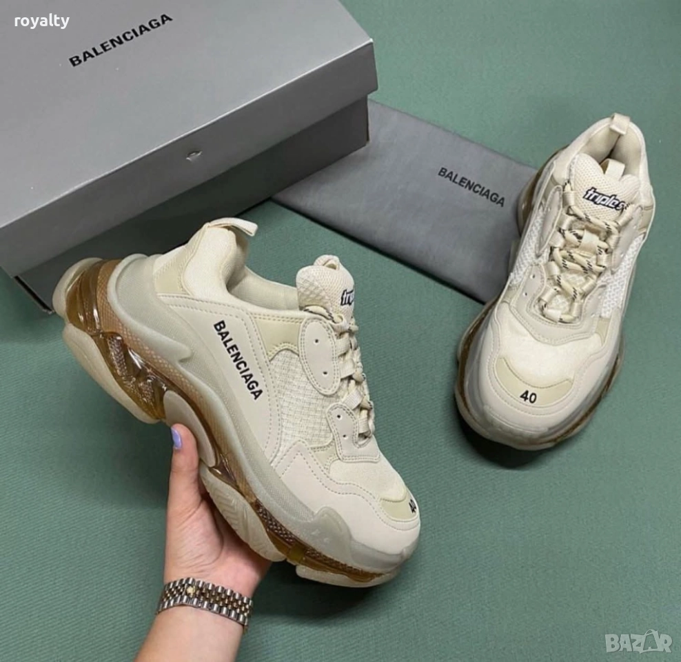 Balenciaga Triple S Бежови Дамски Маратонки , снимка 1