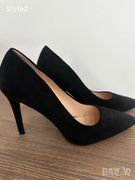 Велурени обувки на ток, снимка 1