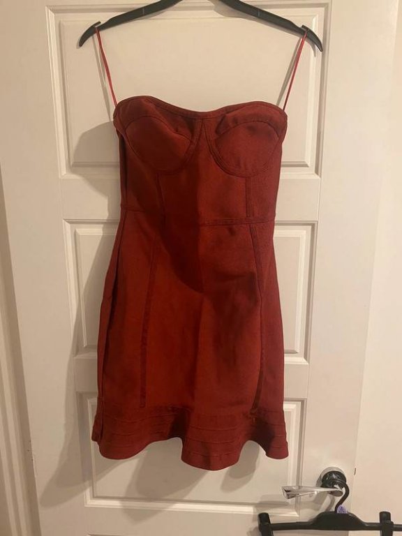 червена бандажна рокля в Рокли в гр. Шумен - ID40951065 — Bazar.bg