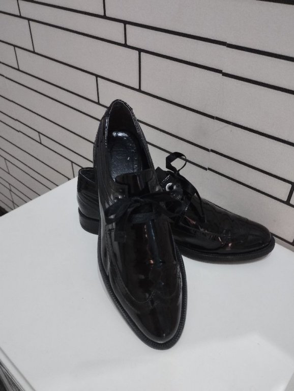 Carlo Fabiani обувки от естествен лак в Дамски ежедневни обувки в гр.  Габрово - ID39973216 — Bazar.bg