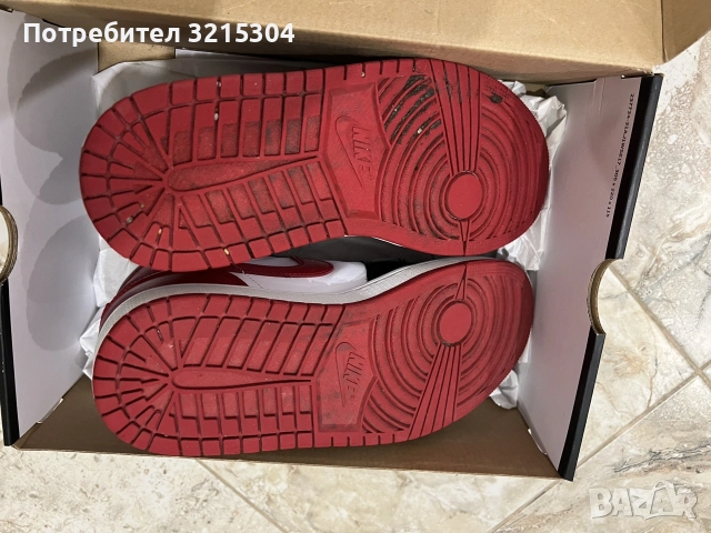 Nike Air Jordan 1 Mid Alternate Bred Toe, снимка 3 - Маратонки - 56235723