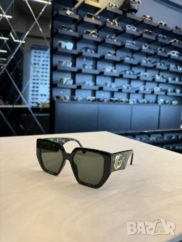 очила с калъф и ув защита gucci, снимка 2 - Слънчеви и диоптрични очила - 50760463