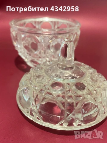 Anna Hutte Echt Bleikristall 24%. 1970г.Бонбониера във форма на ябълка., снимка 2 - Антикварни и старинни предмети - 51320588