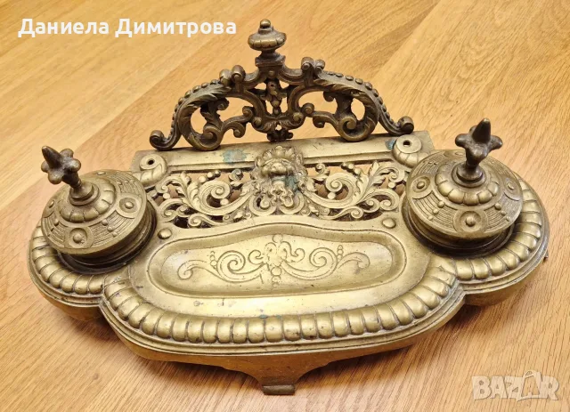 Масивна антикварна двойна мастилница (писалищен прибор)