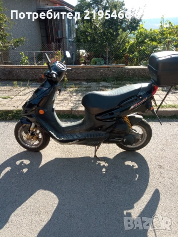 Скутер , снимка 4 - Мотоциклети и мототехника - 51517986