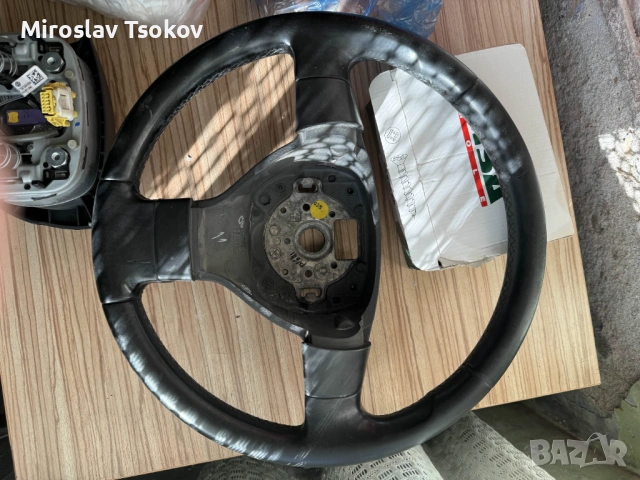 Волан с Airbag за Vw Golf 5, снимка 3 - Части - 53032437