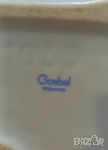 Порцеланова фигура на жена - Goebel, снимка 5 - Други ценни предмети - 49653605