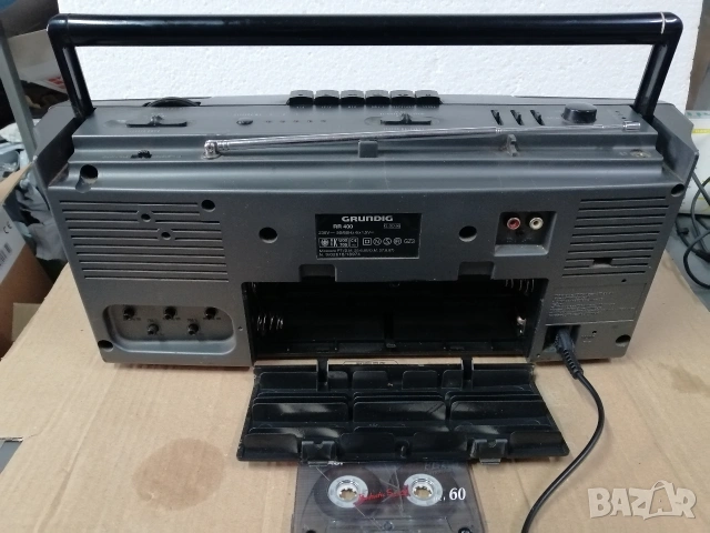 Радиокасетофон GRUNDIG RR 400, снимка 9 - Радиокасетофони, транзистори - 53776391