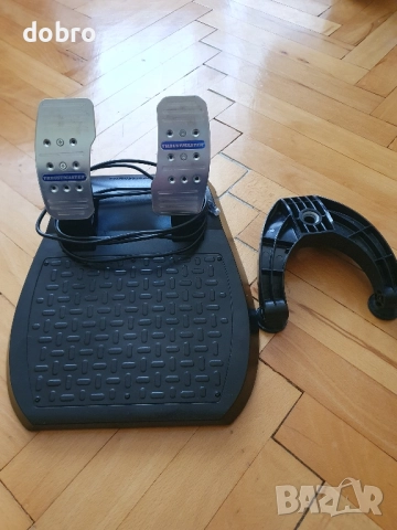 thrustmaster t300 волан с педали , снимка 5 - Аксесоари - 52347570
