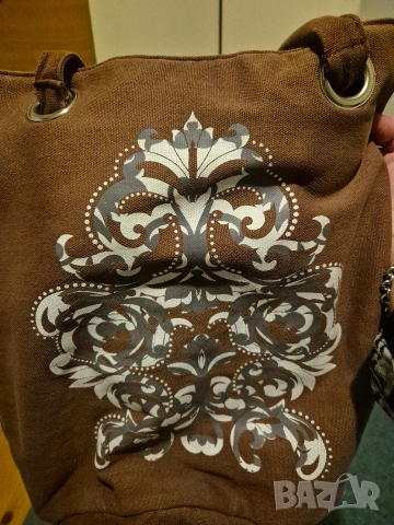 чанта с принт, снимка 4 - Чанти - 53261181