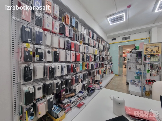 Продавам оборудване и стоки от магазин за аксесоари за телефони, снимка 3 - Калъфи, кейсове - 52559239
