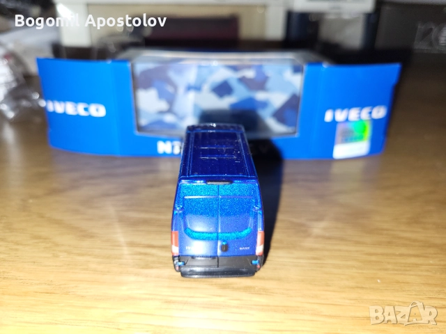 Умален модел на Iveco Daily 1:72, снимка 6 - Колекции - 52960577