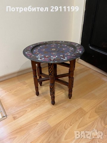 Антикварна масичка