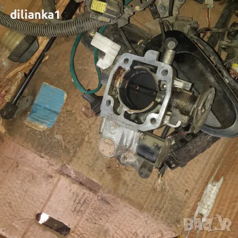 Дроселова клапа от Мазда 323, снимка 2 - Части - 49090174