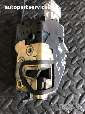 Механизъм за заключване на задна дясна  странична врата за Peugeot 407 (2003-2008) 9659854280