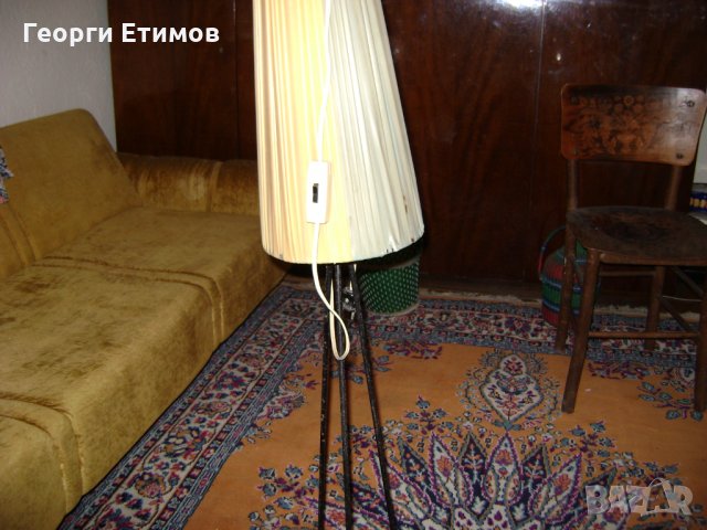 Соц носталгия!!!Винтидж лампа от ранният  соц много запазена , снимка 2 - Антикварни и старинни предмети - 35811777