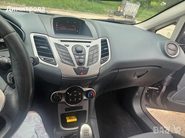 Продавам Ford Fiesta, снимка 6 - Автомобили и джипове - 50191410