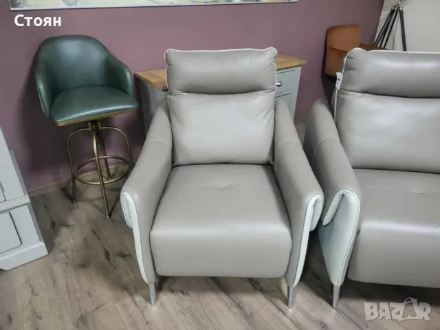 Бежов комплект кожени дивани с фотьойл с ел релакс механизъм, снимка 5 - Дивани и мека мебел - 40628344