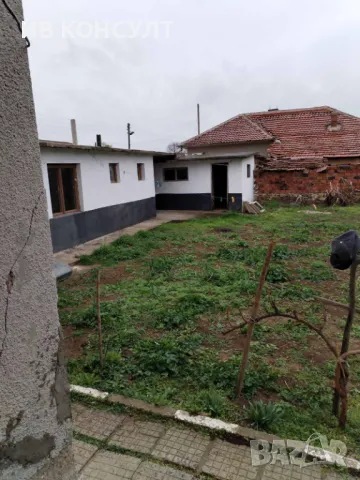 Продавам къща с двор в с. Братя Даскалови, снимка 6 - Къщи - 49678597