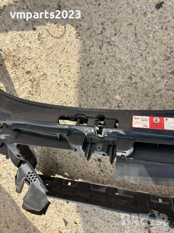 маска очиларка Audi A3 8P , снимка 3 - Части - 53763606