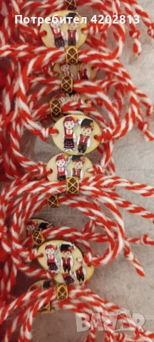 От вълнени конци. Гривна Пижо и Пенда за Баба Марта 