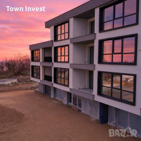 Студиа, Двустайни и Тристайни апартаменти в Царево, снимка 2 - Апартаменти - 53769438